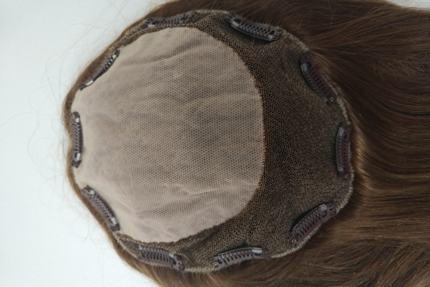 European hairpiece long 18" mid-brown